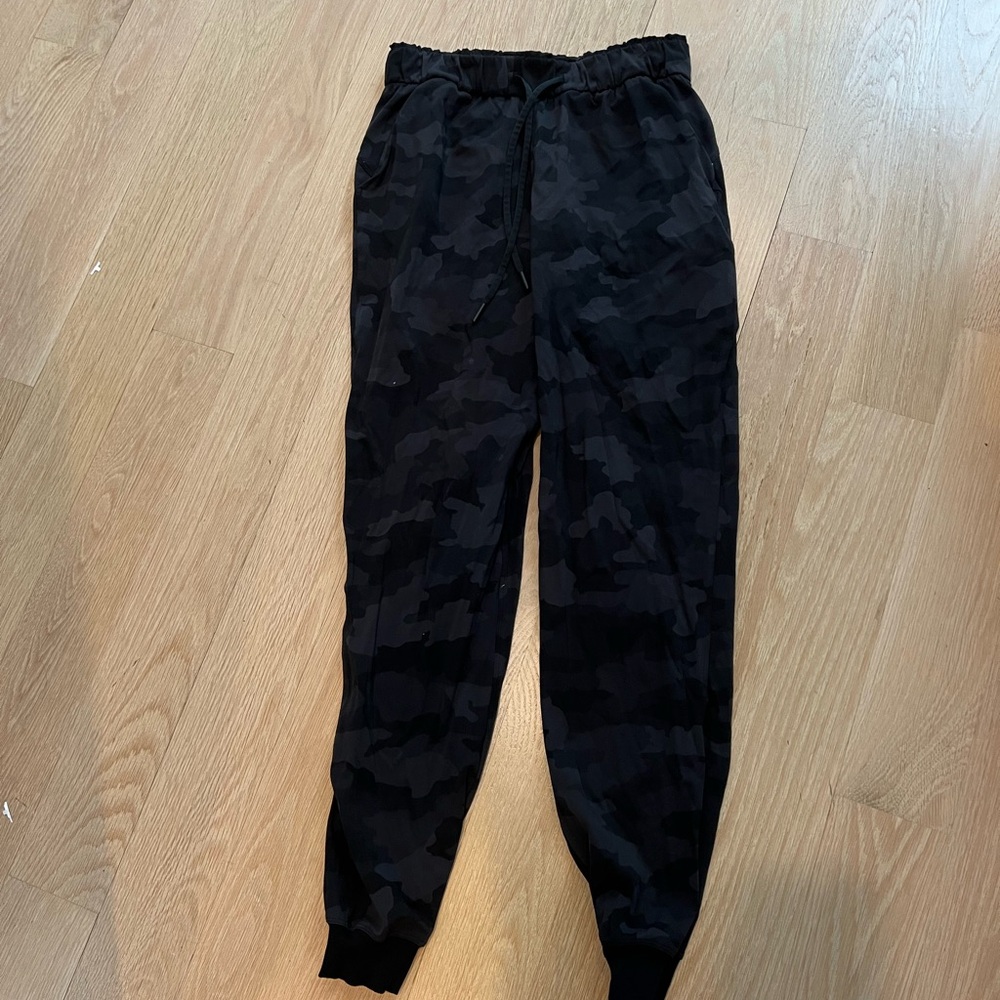 Lululemon joggers